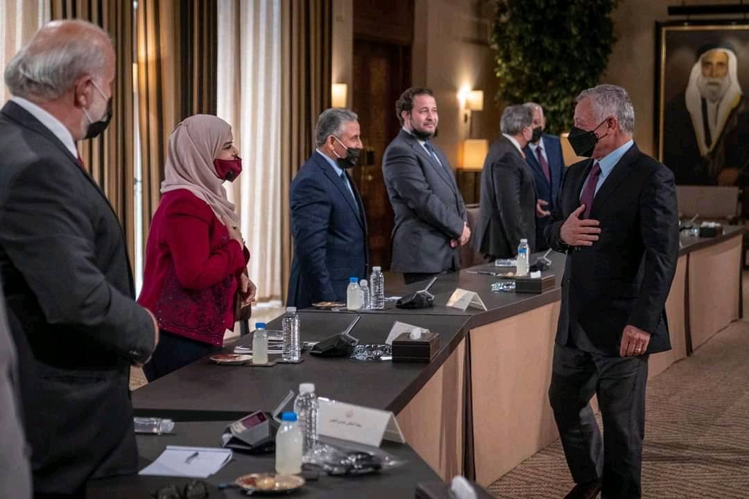 الملك : عملية الإصلاح السياسي والاقتصادي والإداري لا تحتاج إلى شعارات