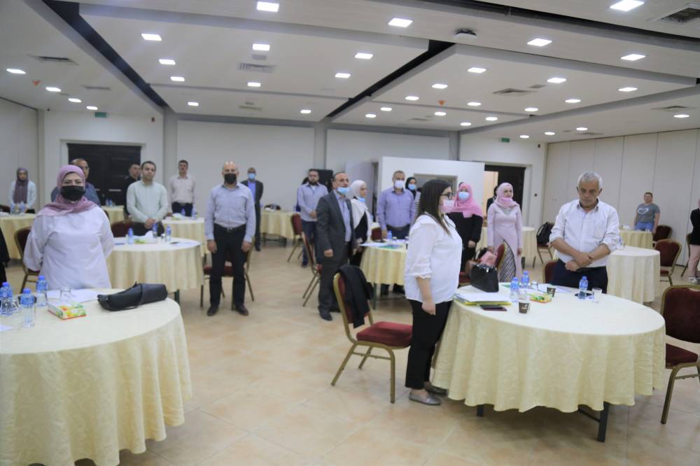 المطور يفتتح الورشة الختامية لإستراتيجية التوعية والتعليم البيئي فلسطين 
