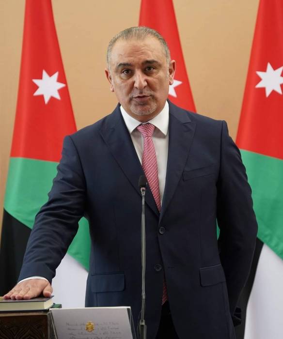 وزير التخطيط والتعاون الدولي يعرف مصفوفة الإصلاحات على القطاع الخاص