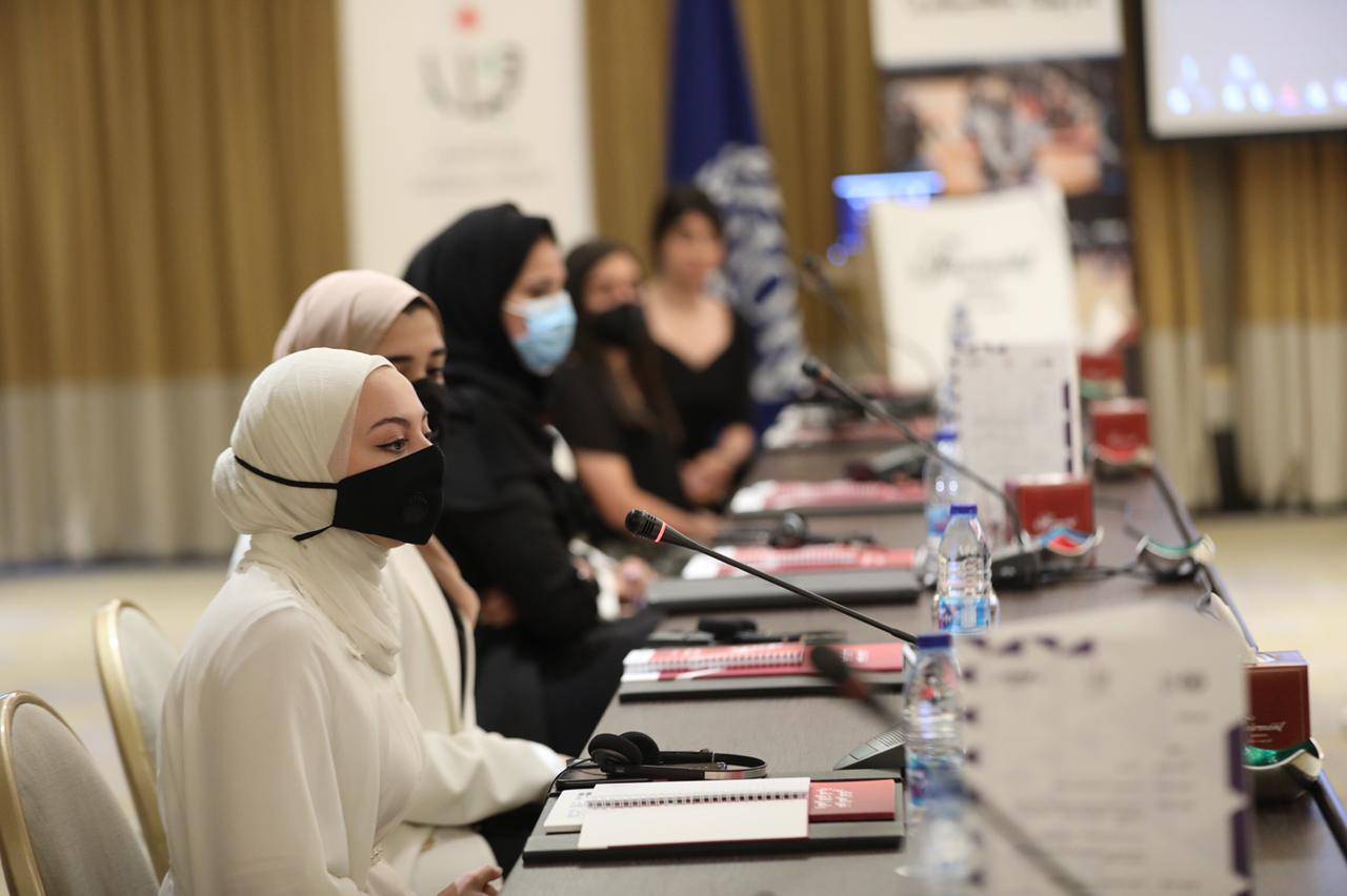 النابلسي يرعى تخريج الفوج الأول من برنامج المراة في الرياضة - تدريبك هدف للحياة  