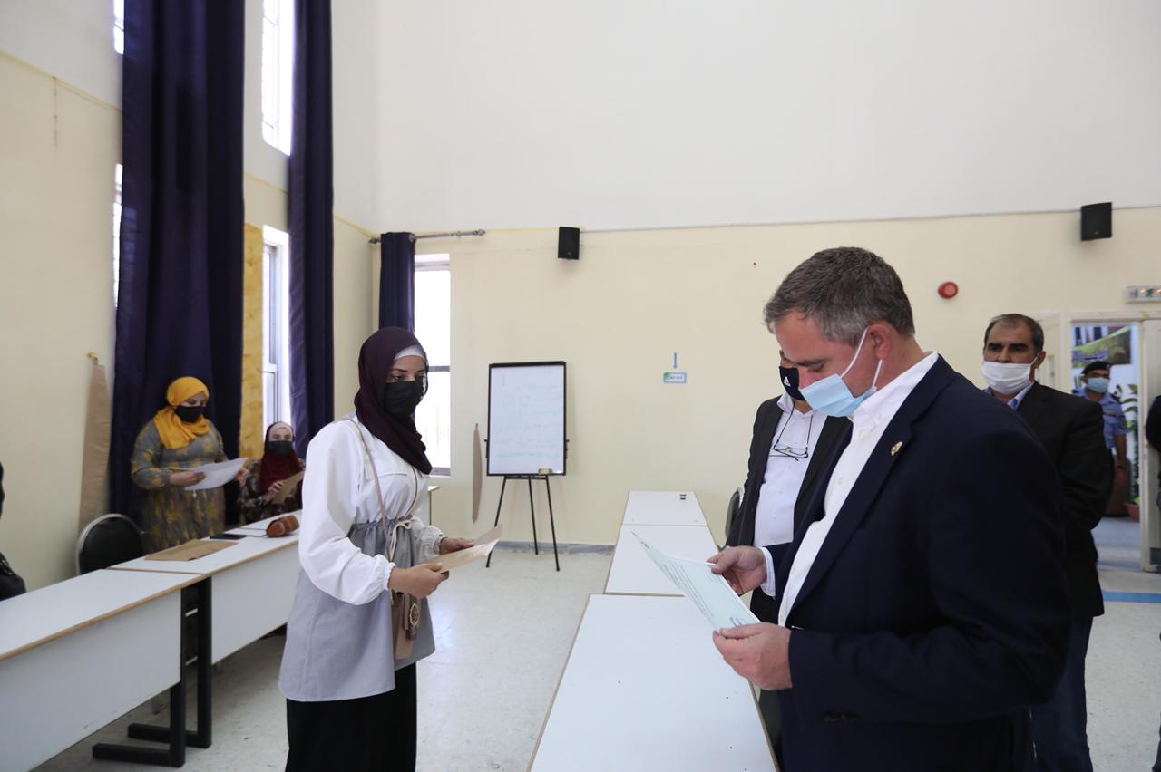 وزير الشباب في زيارة ميدانية لمحافظة مأدبا 