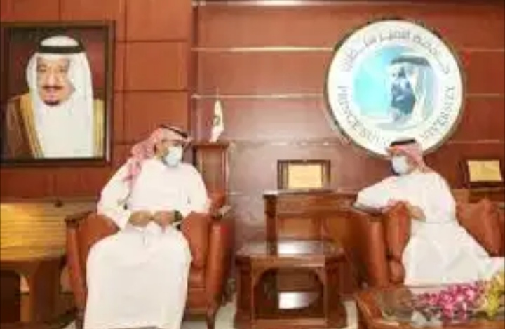 جامعة الأمير سلطان في المملكة العربية السعودية توقع مذكرة تفاهم لتصبح مقراً لأكاديمية في إم وير الإقليمية لتقنية المعلومات في منطقة الخليج