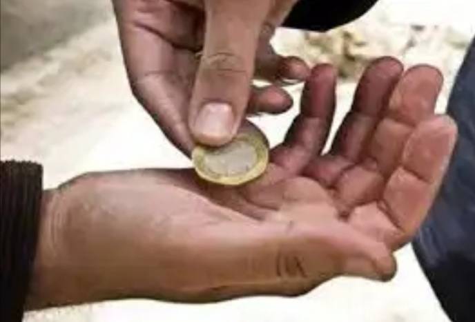 التنمية: متسولة تحاول تقديم رشوة مالية لكوادر مكافحة التسول لعدم ضبطها