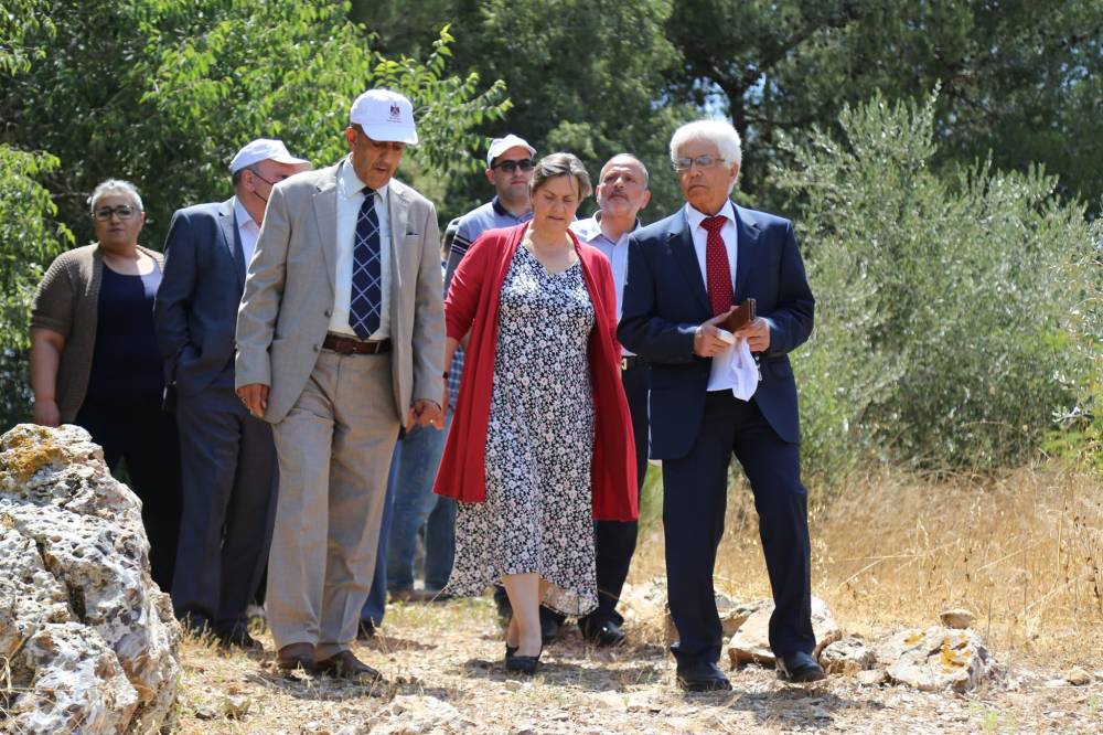 سلطة جودة البيئة وحدائق مركز بيرك يحتفلان باليوم العالمي للبيئة في حدائق المركز التعليمية في قرية تل- نابلس