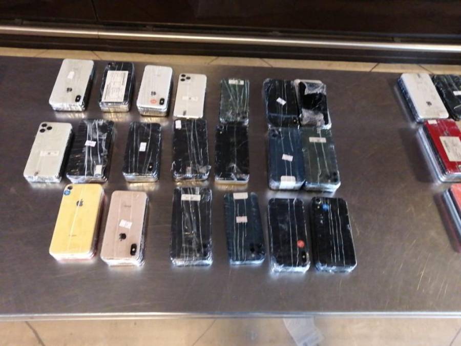 الجمارك الأردنية تحبط تهريب اجهزة خلوية في جمرك مطار الركاب