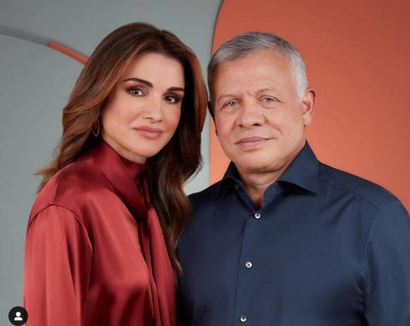 الملكة تهنئ الملك بعيد زواجهما: دائما الأحب على قلبي