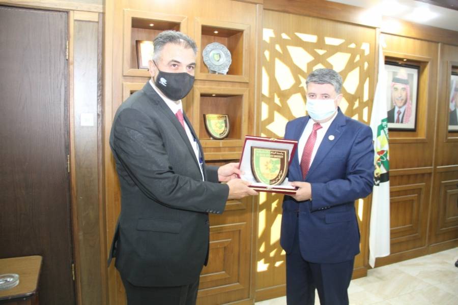 اتفاقية تعاون بين البلقاء التطبيقية وجمعية عون الثقافية