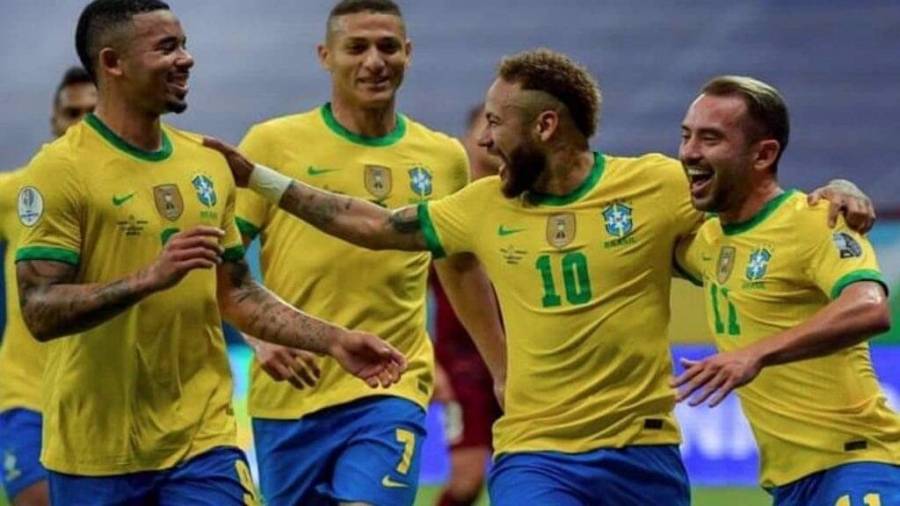 استهل المنتخب البرازيلي مشواره في بطولة كوبا أمريكا، بالفوز على فنزويلا بنتيجة (30)