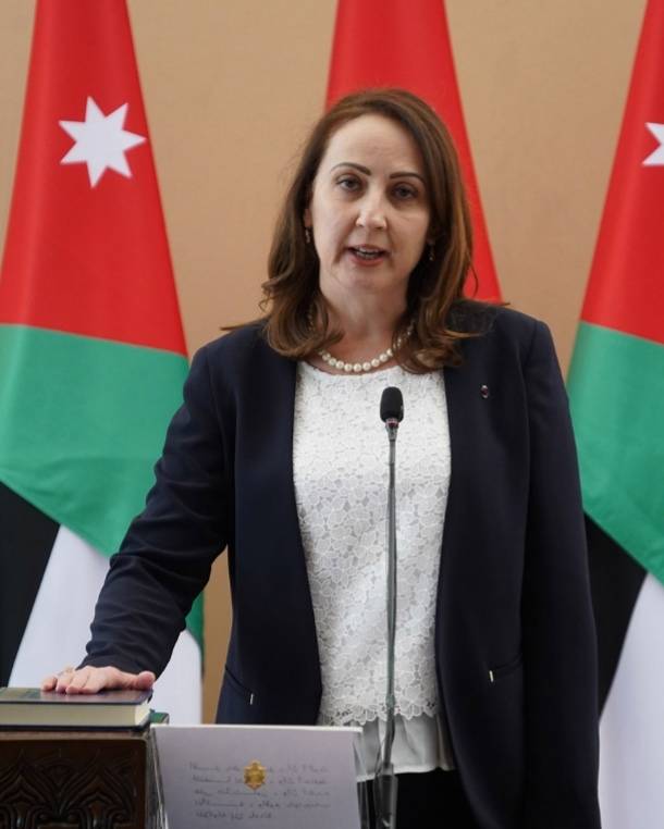 الصناعة تؤكد اتخاذها الإجراءات القانونية بحق جمعية الدواجن لطلبها البيع بسعر موحد