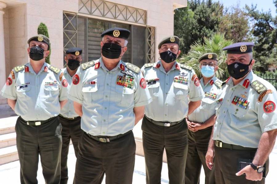 رئيس هيئة الأركان المشتركة يزور مديرية الخدمات الطبية الملكية