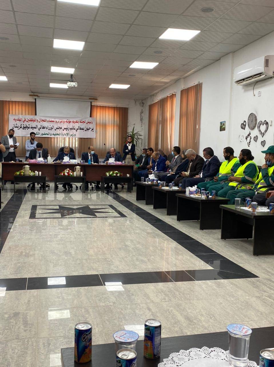 نائب رئيس الوزراء ووزير الإدارة المحلية توفيق كريشان في زيارة ميدانية لمحافظة الكرك