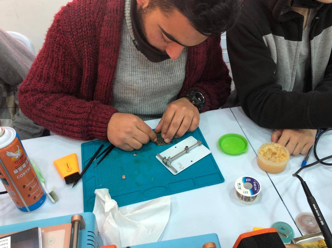 مركز ارض السلام للتنمية وحقوق الإنسان يعقد برنامجا تدريبا مهنيا يستهدف الفئة الشبابية في إربد 