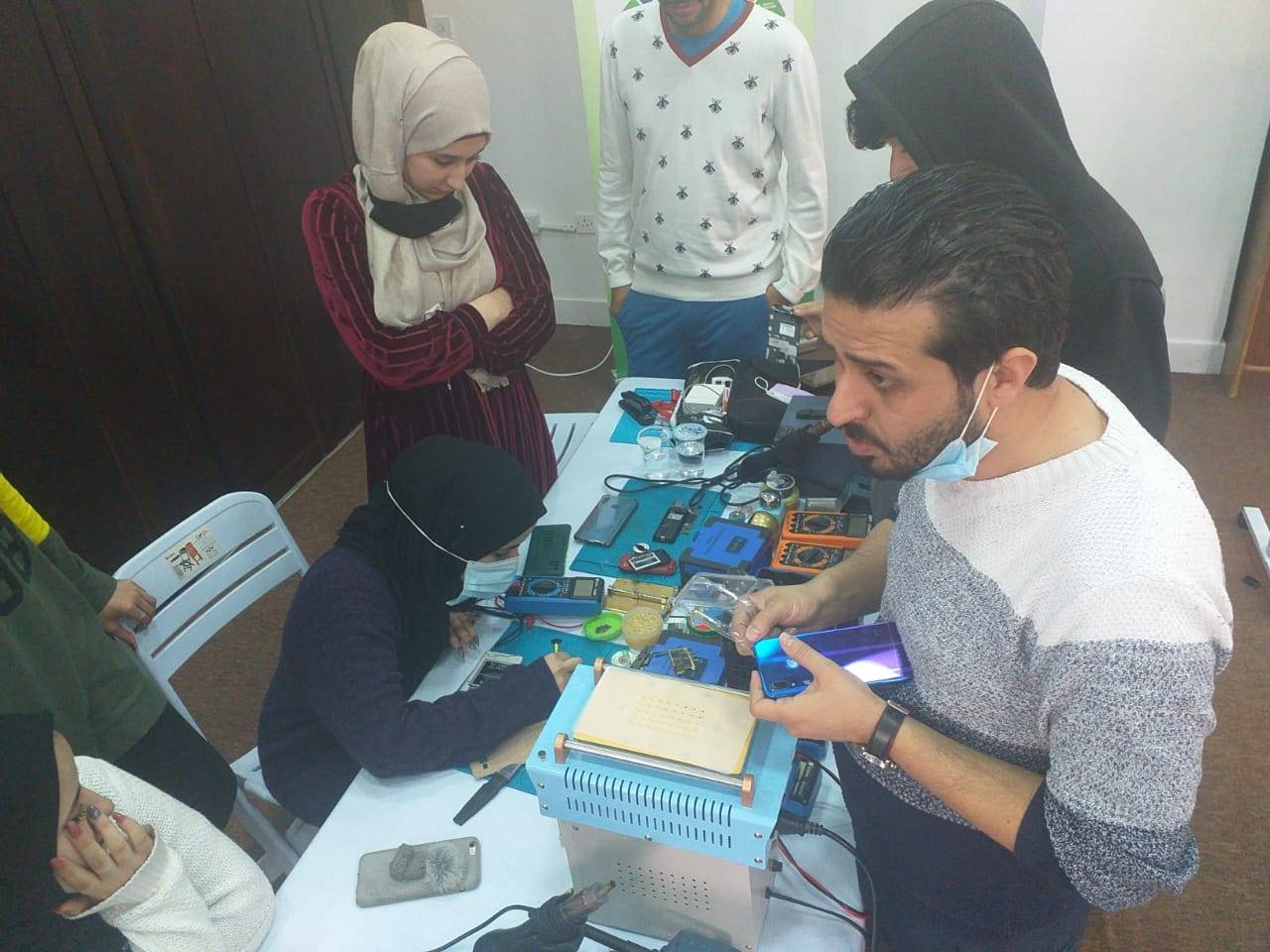 مركز ارض السلام للتنمية وحقوق الإنسان يعقد برنامجا تدريبا مهنيا يستهدف الفئة الشبابية في إربد 