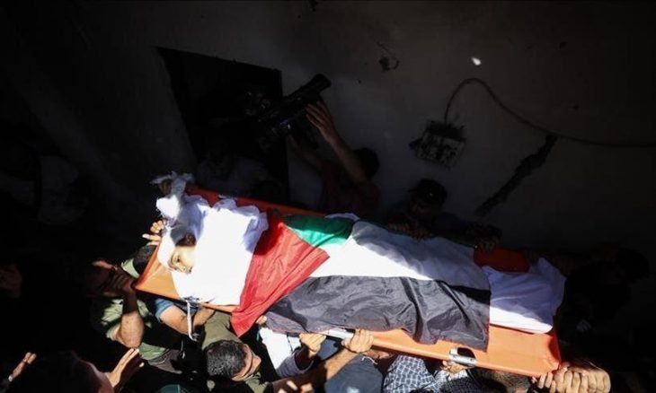 حقوقي فلسطيني: “إسرائيل” تحتجز جثامين 80 شهيدا في الثلاجات