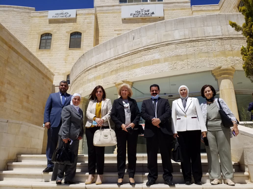 لجنة المرأة في الأعيان تزور محافظة البلقاء  