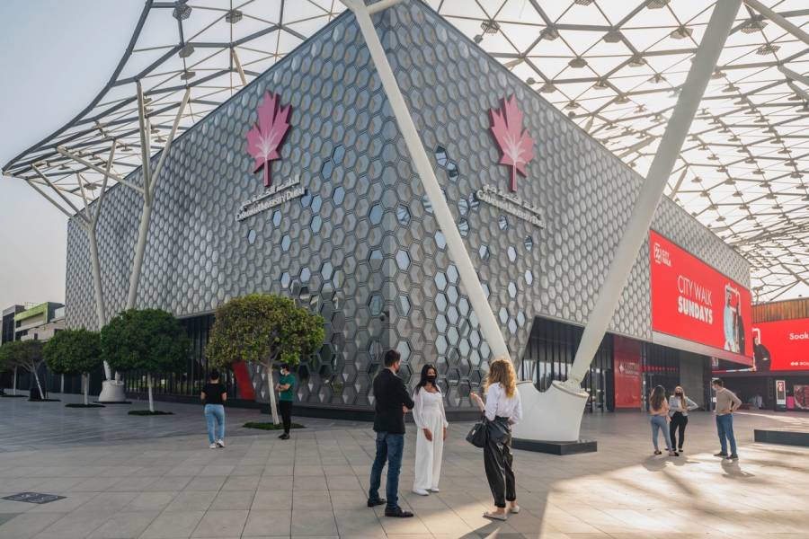 تصنیف الجامعة الكندیة دبي ضمن أفضل 2 ٪من الجامعات على مستوى العالم