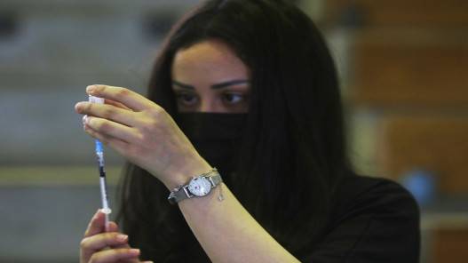 البنك الدولي يوافق على مشروع يدعم الأردن في شراء نحو 4.8 ملايين جرعة لقاح كورونا