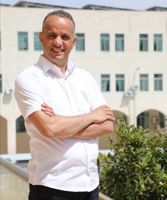 الزميل الزيود يفوز بجائزة المؤسسات الصديقة للطفولة عن فئة الأفراد في المنطقة العربية