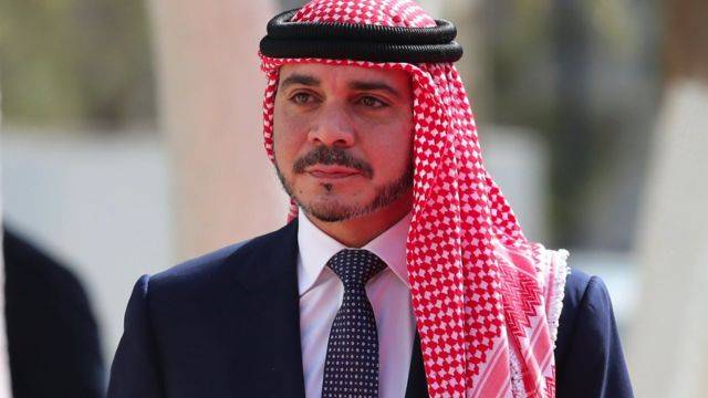 الأمير علي يهنئ الأمير عبدالعزيز الفيصل برئاسة الاتحاد العربي للكرة