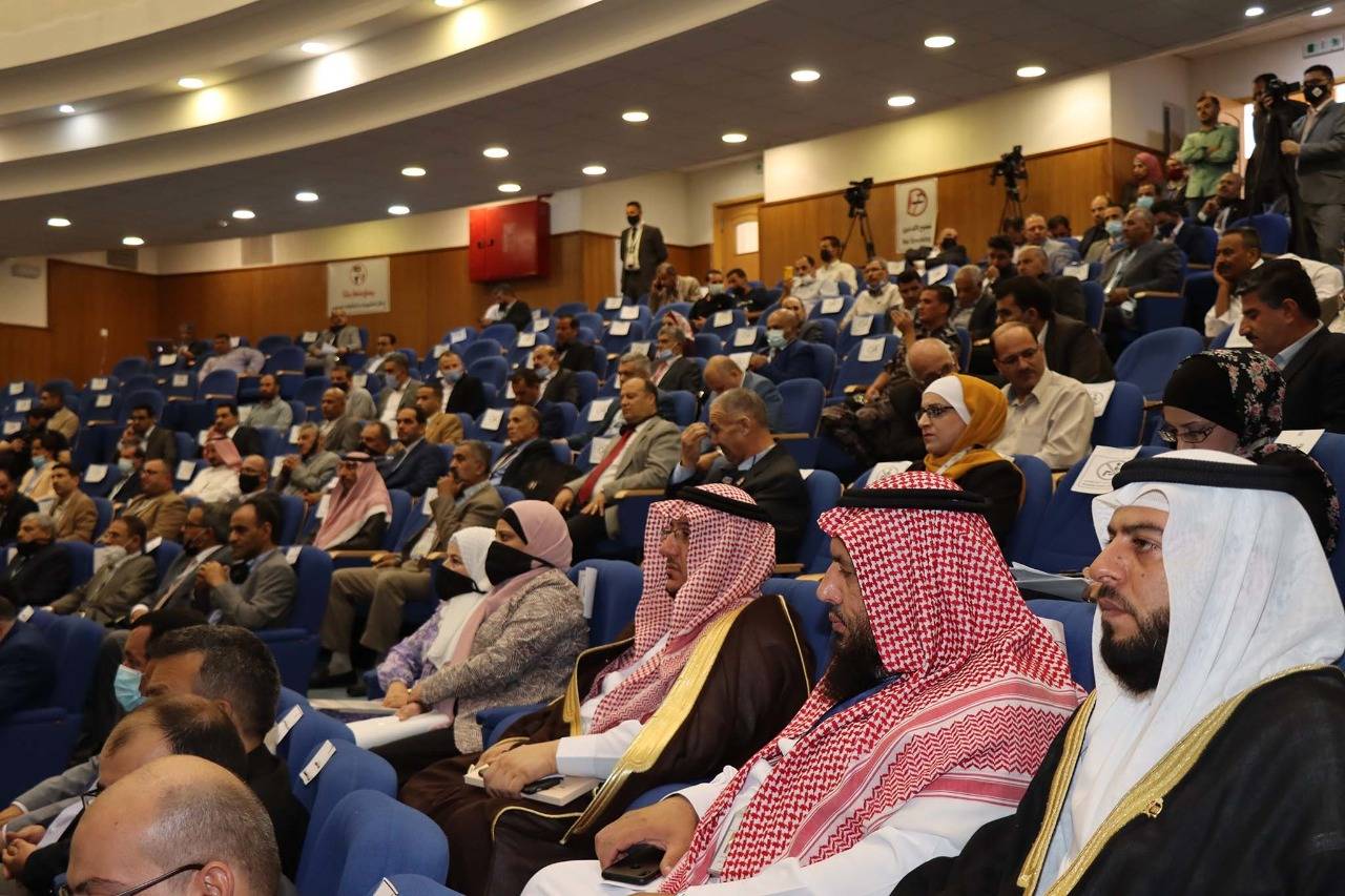 افتتاح مؤتمر الملك المؤسس بجامعة الحسين