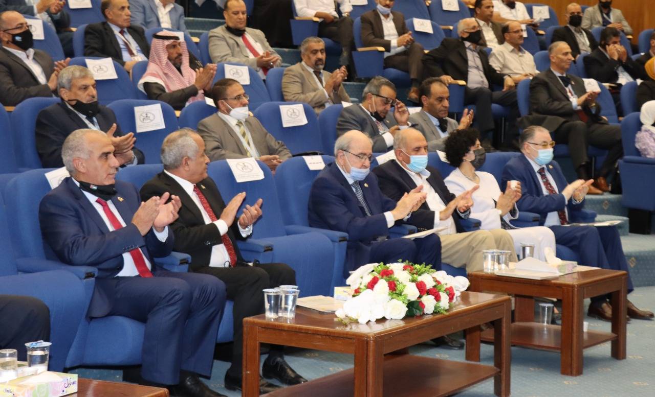 افتتاح مؤتمر الملك المؤسس بجامعة الحسين