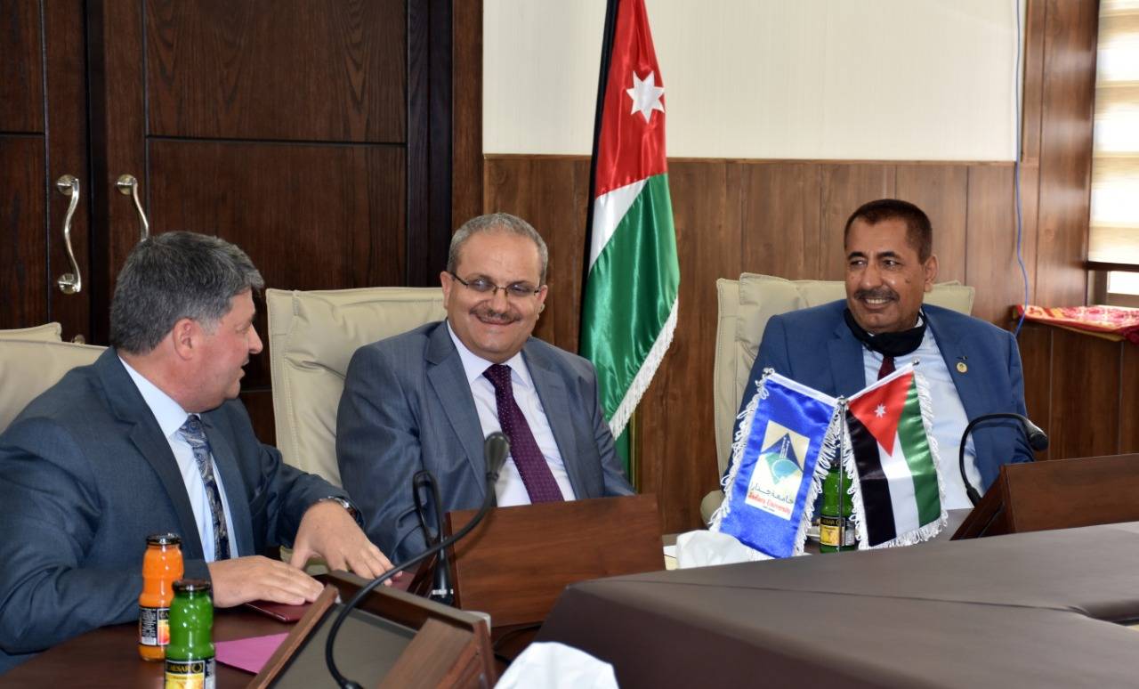 توقيع مذكرة تفاهم بين جامعة جدارا وجمعية عون الثقافية الوطنية