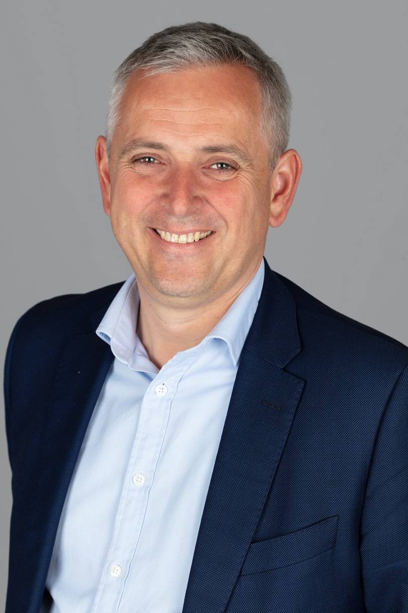 سي إن إن بي للتجارة الإلكترونية موزعاً حصرياً للعلامة التجارية العالمية سموث سكن في دول الخليج 