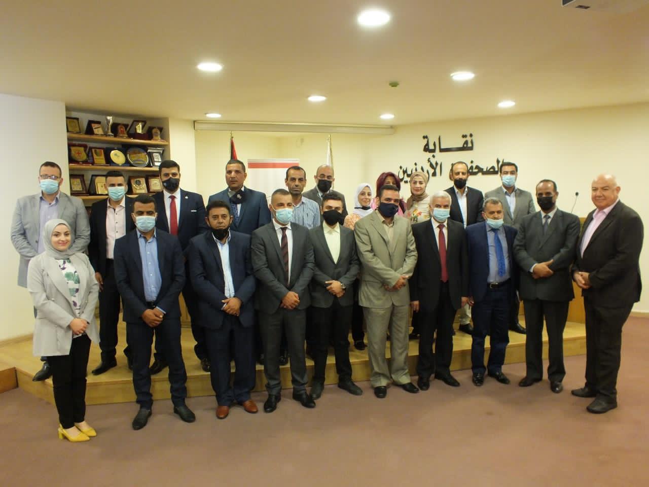 جوهرة العرب الإخباري يهنئ الزميلة ايمان المومني بمناسبة حصولها على عضوية نقابة الصحفيين 