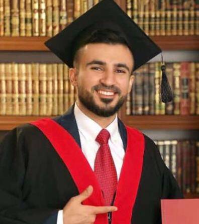 عصام ابو طويلة الفناطسه يهنئ شقيقة المهندس بلال ابو طويله بتخرج نجله