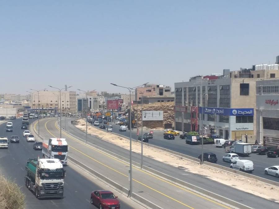 الاشغال تعلن عن تحويلات مرورية على طريق اتوستراد عمان  الزرقاء