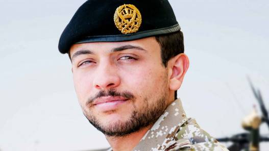 رئيس الوزراء يهنئ بالعيد السابع والعشرين لميلاد ولي العهد