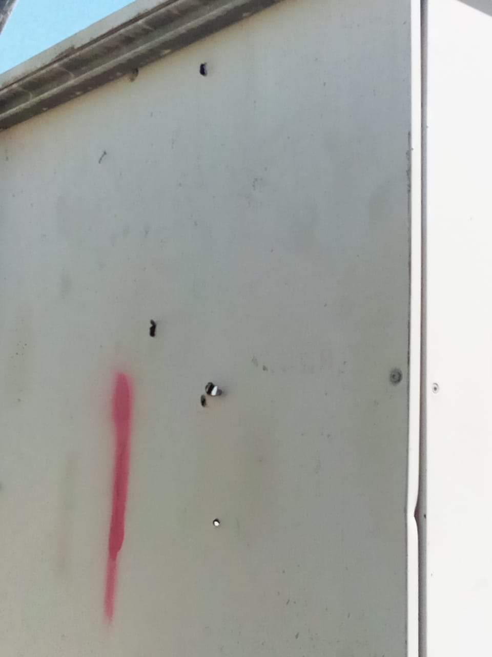 وزارة المياه والري : اعتداء باطلاق النار على محطة الكفرين يوقف الضخ عن مناطق في الشونة الجنوبية 