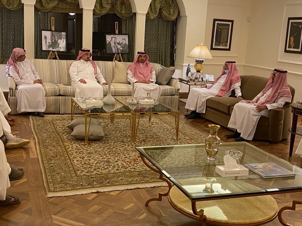 السفير السعودي لدى الأردن يلتقي وفدين من وزارة الرياضة السعودية ومركز الملك سلمان للإغاثة والأعمال الإنسانية  