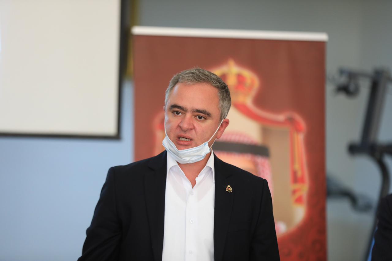 النابلسي يؤكد أهمية المبادرات والبرامج التثقيفية والمهارات الحياتية بين الشباب 