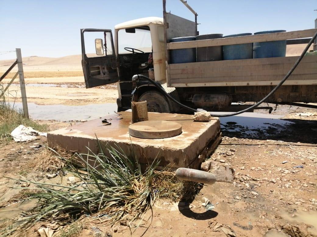 المياه ضبط عدد من الصهاريج التي تعتدي على خط ناقل مياه السلطاني بنحو(100) متر مكعب / الساعة في الكرك