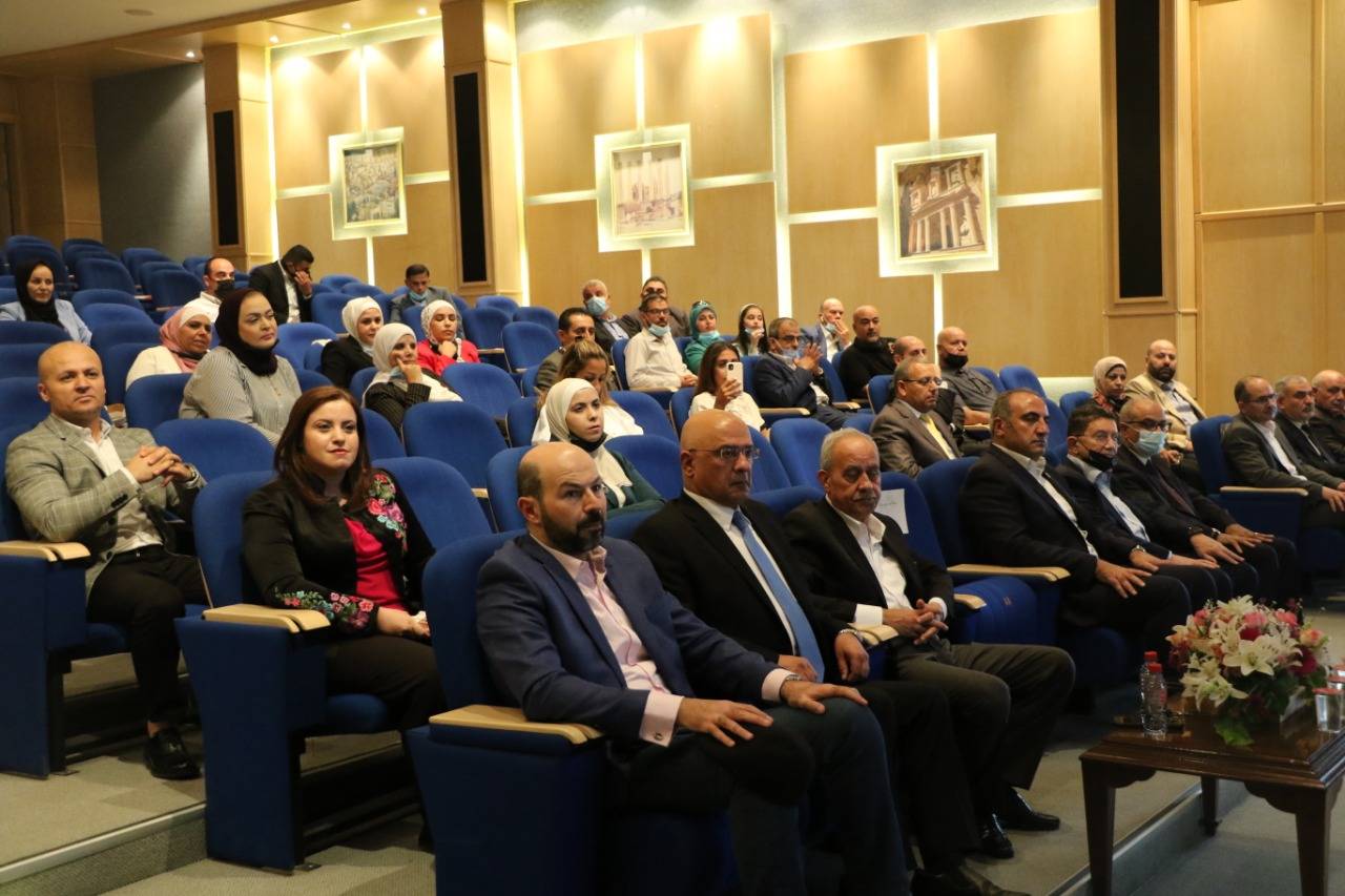 هيئة الإستثمار تحتفل بمئوية الدولة وتكرم رؤساء الإستثمار السابقون