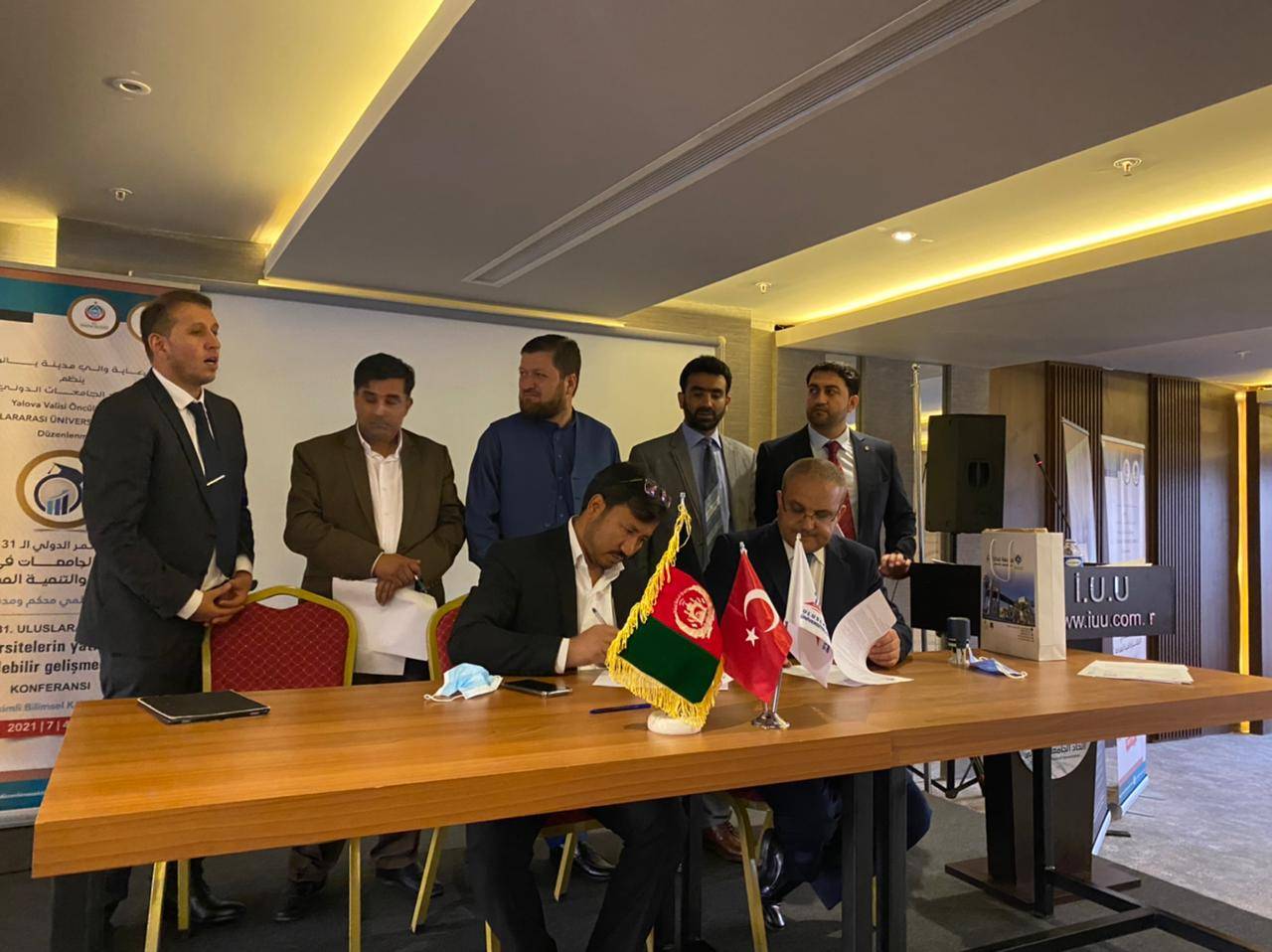 حزمة إتفاقيات لجامعة جدارا  على هامش المؤتمر الدولي دور الجامعات في الاستثمار والتنمية المستدامة  في تركيا