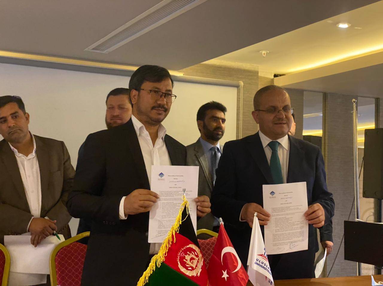 حزمة إتفاقيات لجامعة جدارا  على هامش المؤتمر الدولي دور الجامعات في الاستثمار والتنمية المستدامة  في تركيا