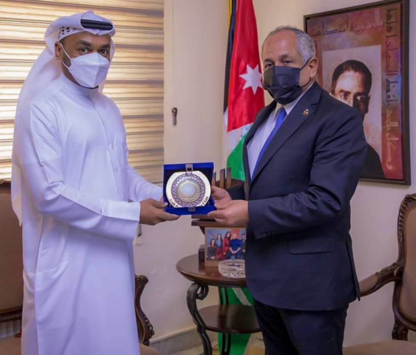 ‎الأمین العام للبرلمان العربي للطفل یلتقي وزیر الثقافة الأردني ویبحث معھ أوجھ تعزیز  التعاون المشتركة لخدمة الطفولة في ظل الظروف الصحیة التي یعانیھا العالم