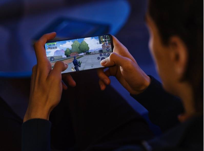 جيل الشباب (Gen Z) في الامارات العربية المتحدة على موعد مع هاتف رينو5 Z 5G من أوبو