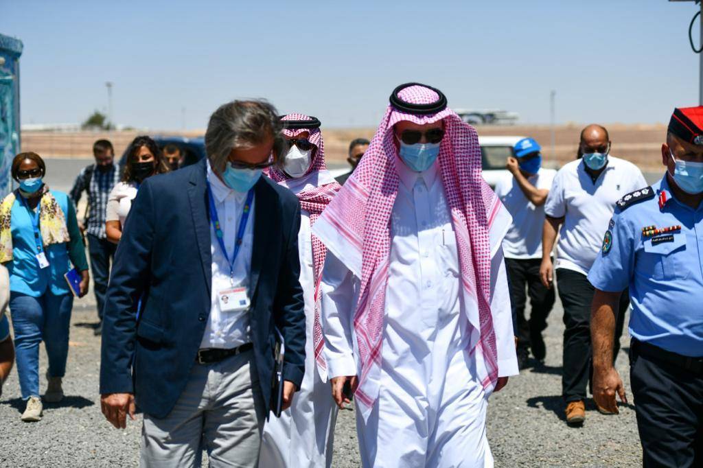 الصندوق السعودي للتنمية والمفوضية السامية لشؤون اللاجئين يدشنان مشروع تطوير شبكة كهرباء مخيم الأزرق للاجئين السوريين في الأردن