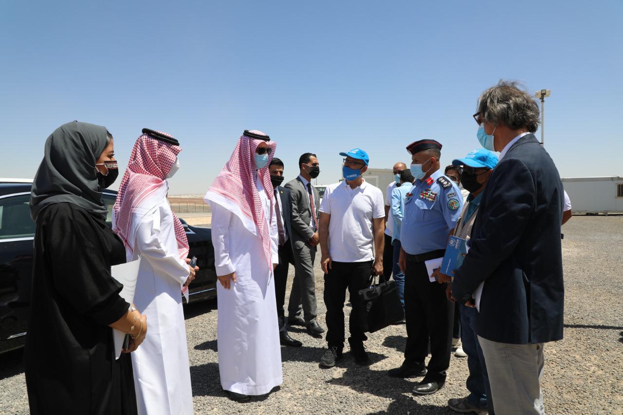 الصندوق السعودي للتنمية والمفوضية السامية لشؤون اللاجئين يدشنان مشروع تطوير شبكة كهرباء مخيم الأزرق للاجئين السوريين في الأردن