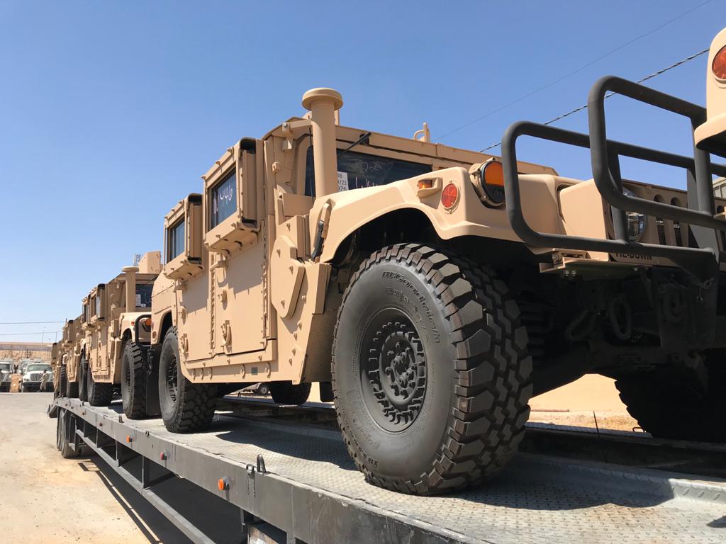 القوات المسلحة تتسلم دفعة جديدة من الآليات العسكرية عبر ميناء العقبة