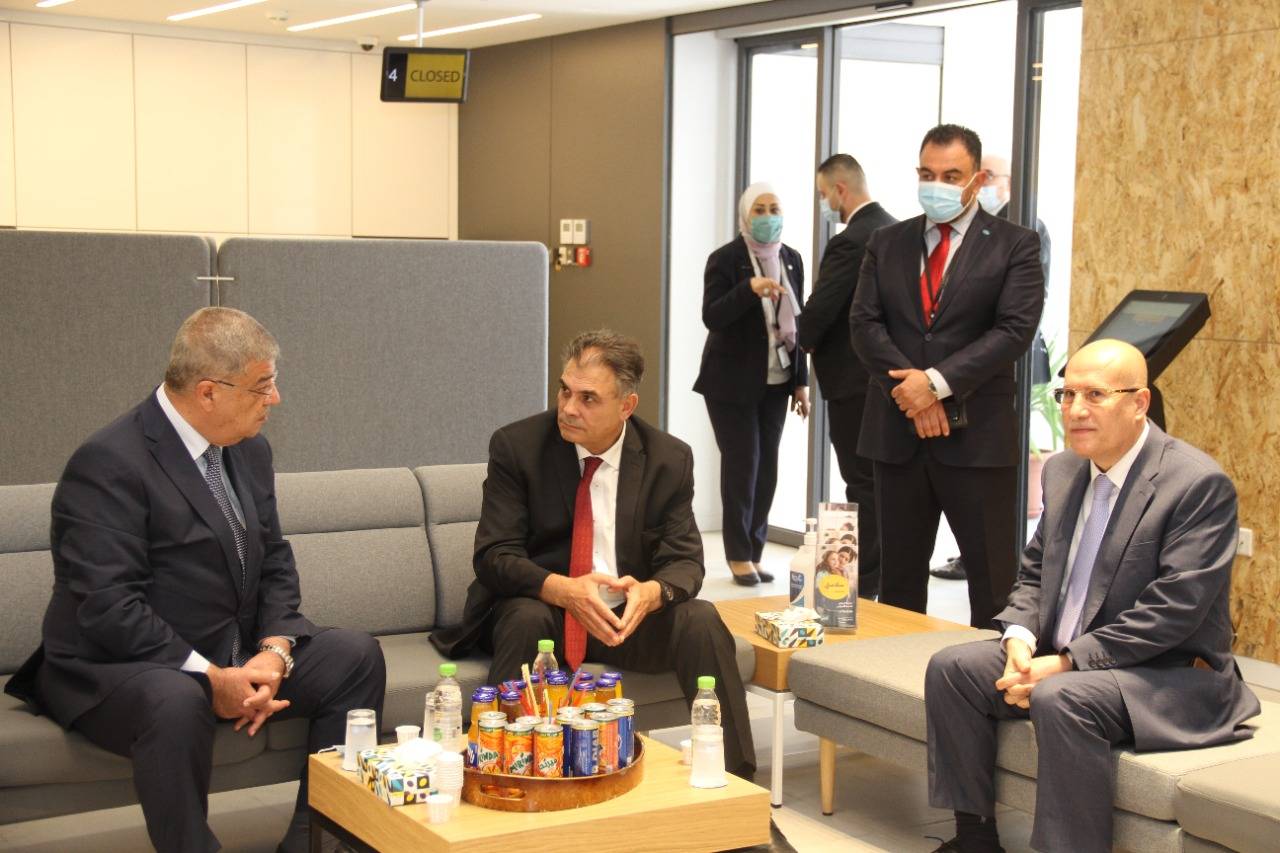 الزعبي يفتتح المقر الجديد للبنك الأهلي الأردني في جامعة البلقاء التطبيقية