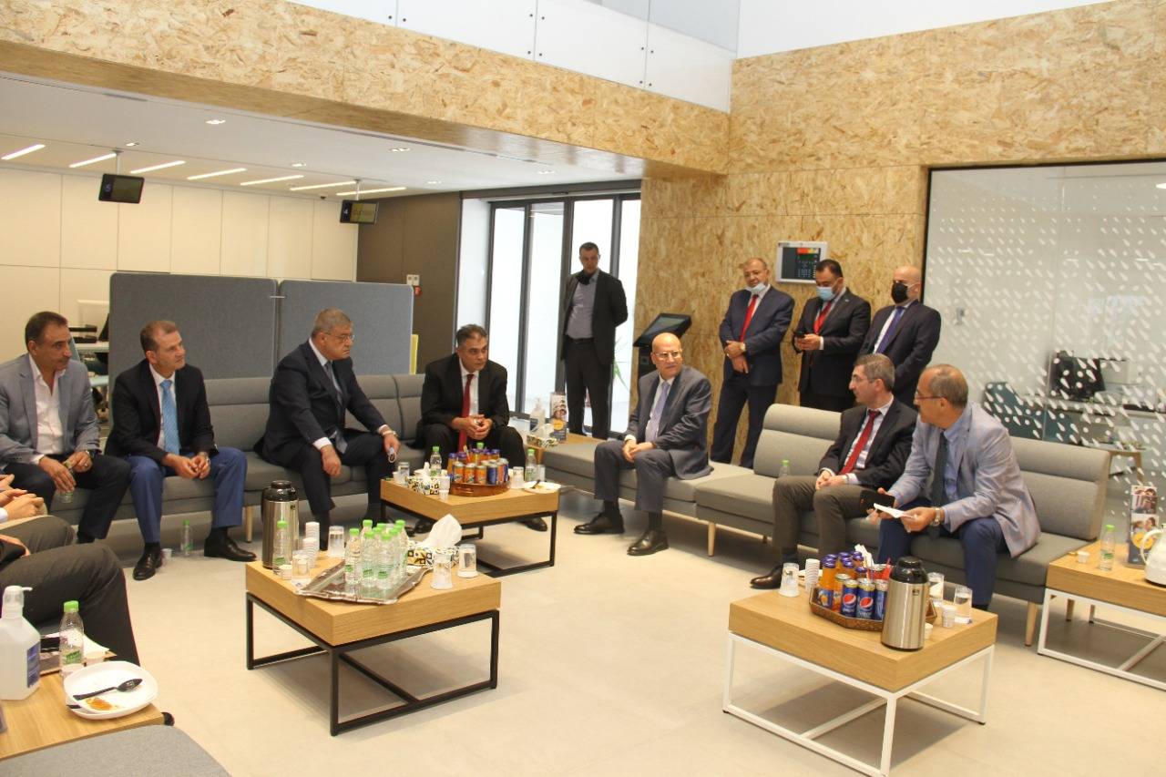الزعبي يفتتح المقر الجديد للبنك الأهلي الأردني في جامعة البلقاء التطبيقية