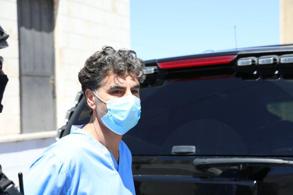 وصول المتهم الثاني بقضية الفتنة الشريف حسن إلى محكمة أمن الدولة … بالفيديو 