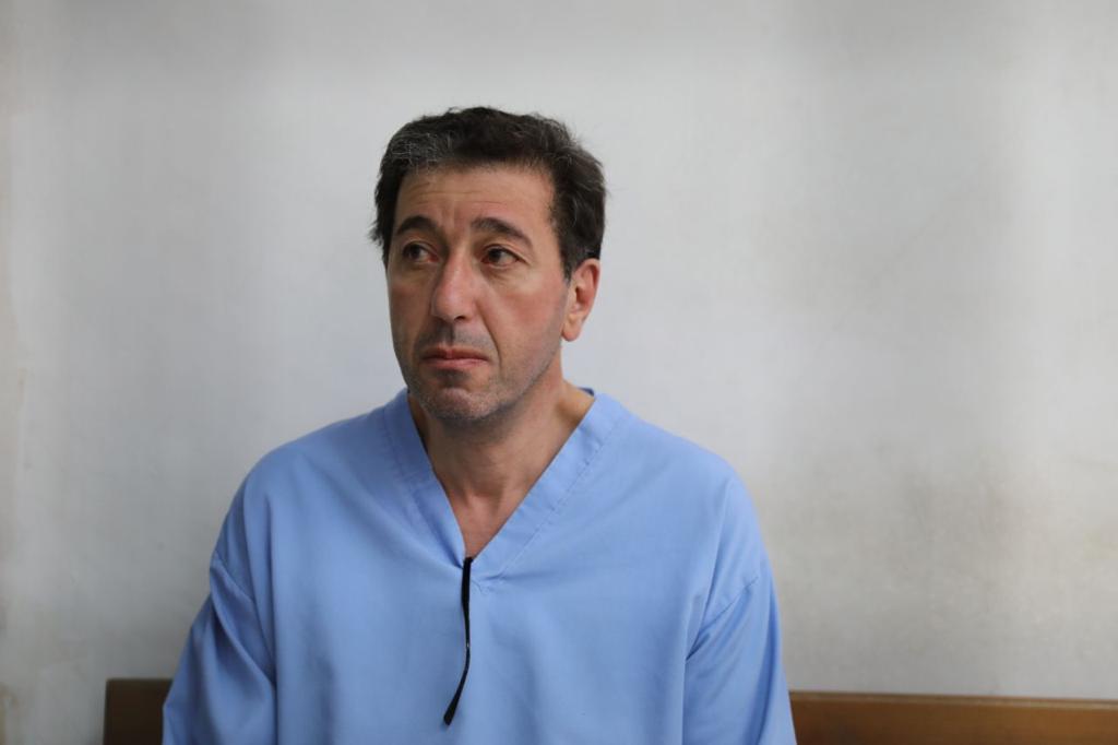 وصول المتهم الاول بقضية الفتنة  باسم عوض الله إلى محكمة أمن الدولة