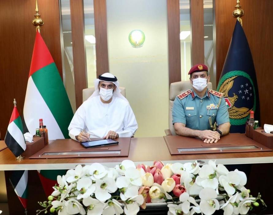 الدفاع المدني ولجنة تطوير تراخيص أعمال البناء في إمارة دبي يوقعان اتفاقية النافذة الموحدة لاعتماد المواد وأنظمة البناء