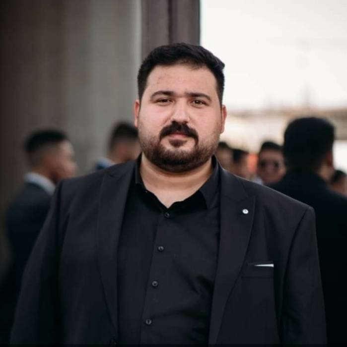 تهنئة للدكتور نور فوزي سمارنة بتخرجه من كلية طب وجراحة الفم والاسنان من جامعة مصر للعلوم والتكنولوجيا