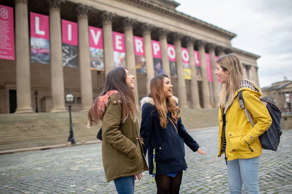 كلية دبي للسياحة تطلق مساراً أكاديمياً جديداً بالتعاون مع إحدى أبرز المؤسسات التعليمية البريطانية